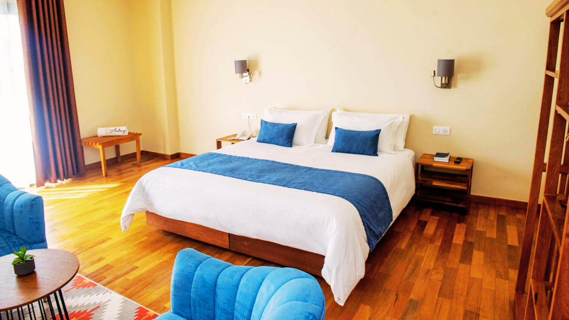 Aviavy Twin and Double Room