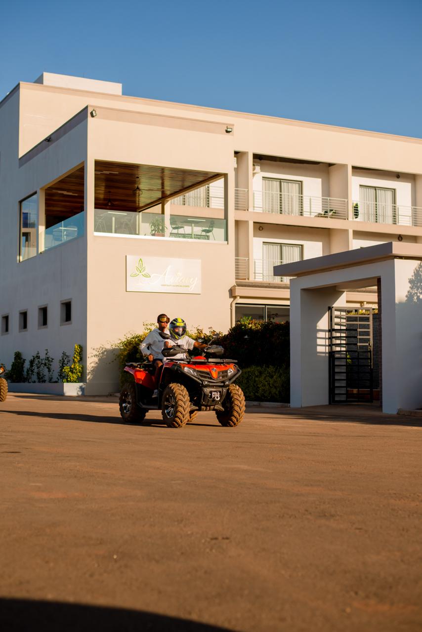 Aviavy leisure access