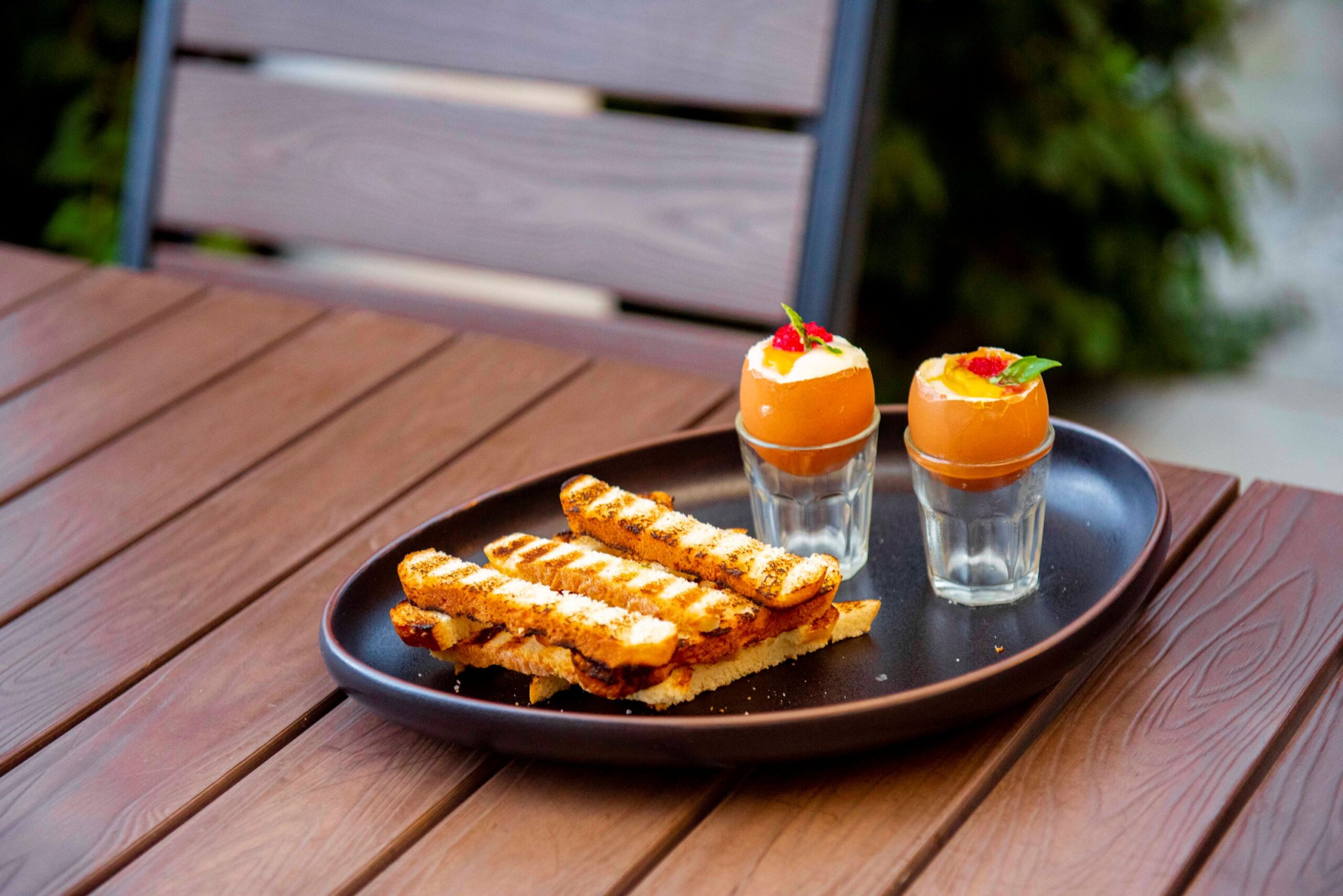 Aviavy food and dining detail